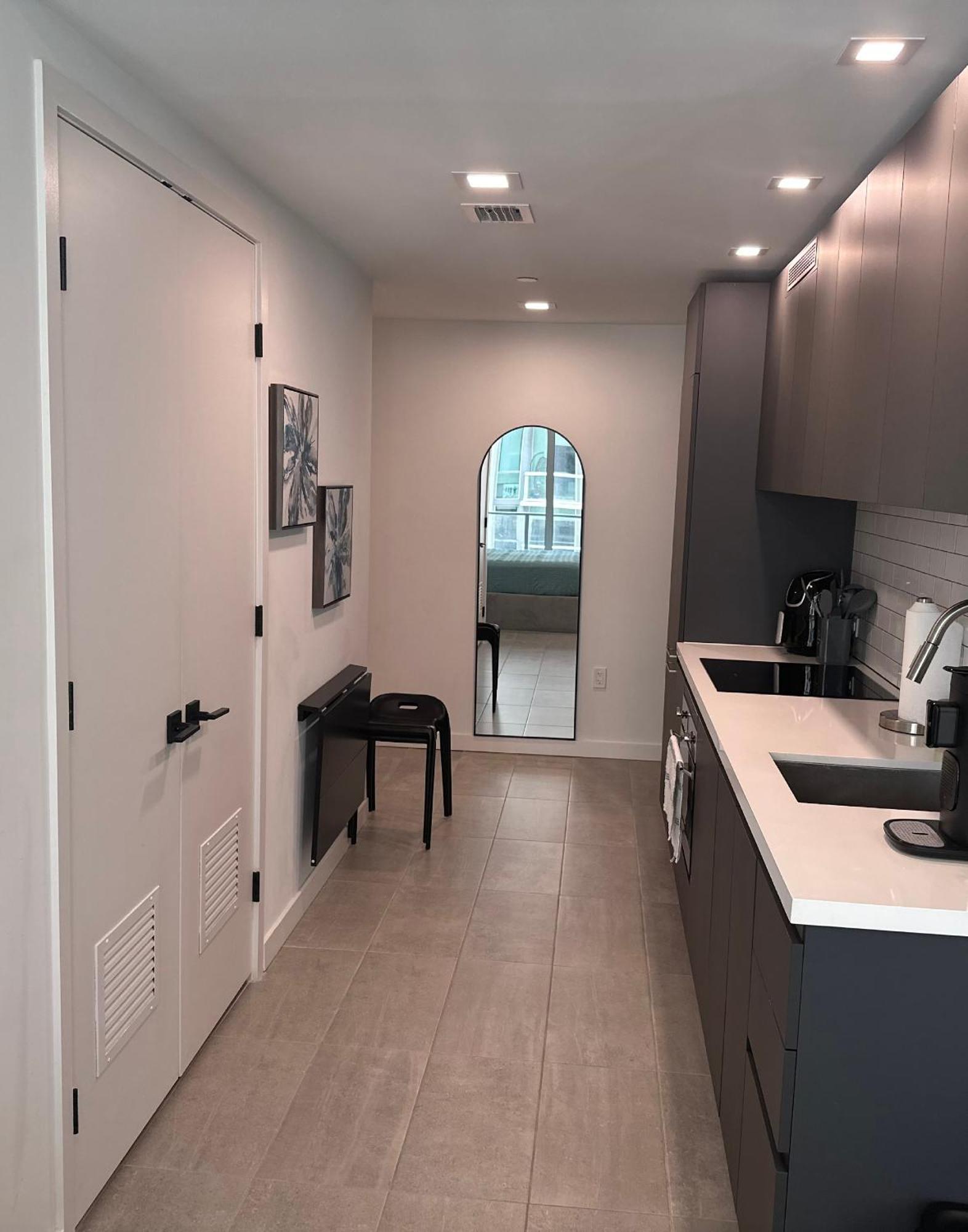 Comfortable Studio With King Bed And Queen Sofa-Bed Miami Exterior photo