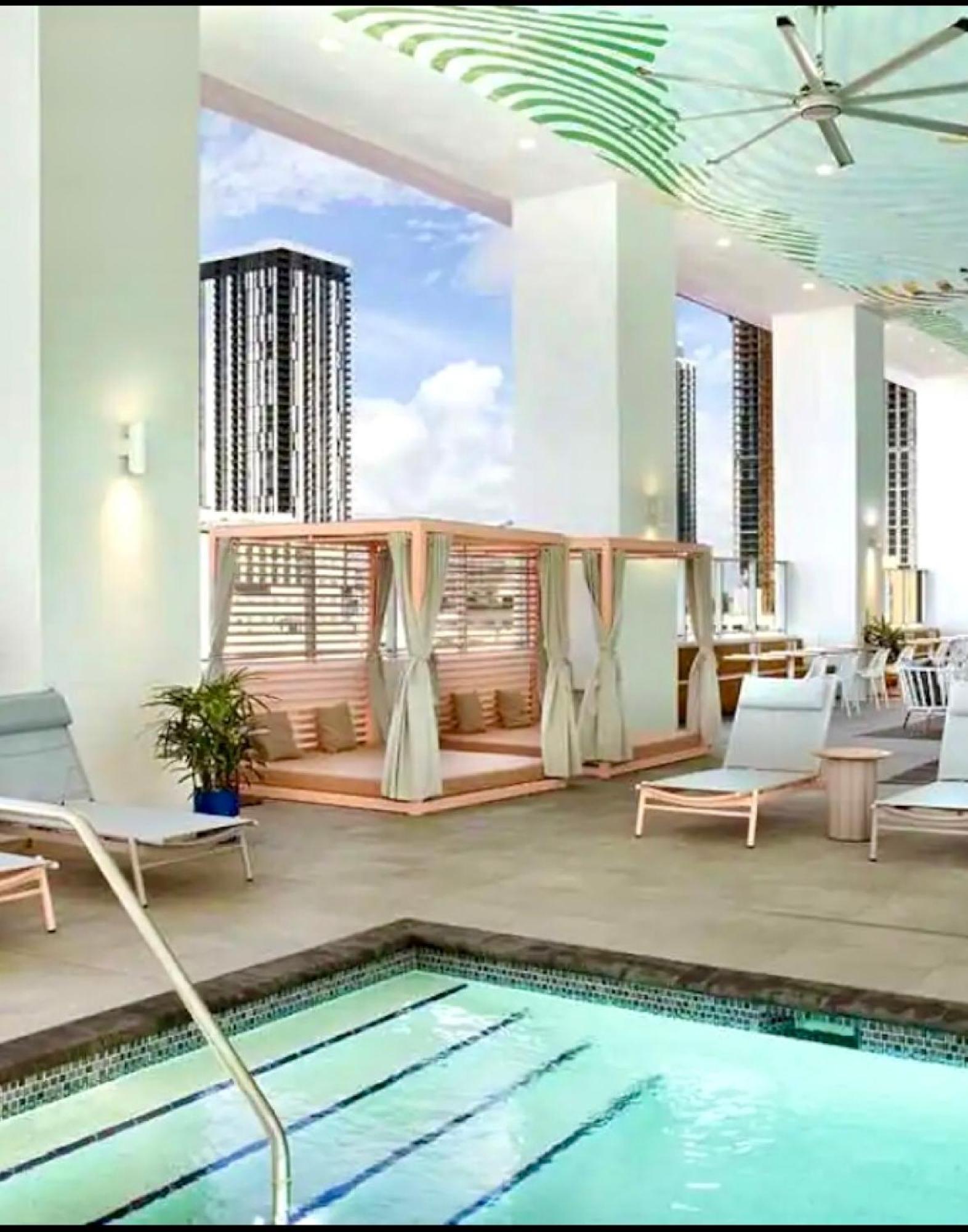Comfortable Studio With King Bed And Queen Sofa-Bed Miami Exterior photo